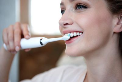 Philips Sonicare Diamond Clean Classic Rechargeable Electric Toothbrush With 5 Brushing Modes & Premium Travel Case, 2.43 lb, White on Sale for 229.99 at Amazon Canada