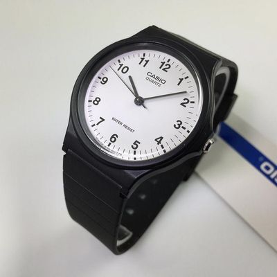 Casio Men's MQ24-7B Analog Black Resin Strap Watch On Sale for $ 16.66 (Save $ 8.33) at Amazon Canada