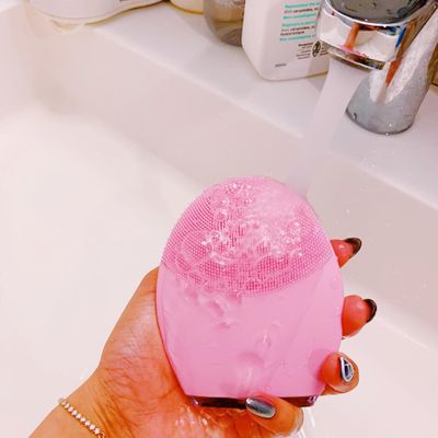 FOREO Canada Boxing Day Sale: Save 25% Off + Free Gifts With Purchase