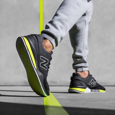 New Balance Canada Sale: Save Up to 30% Off + Free Shipping