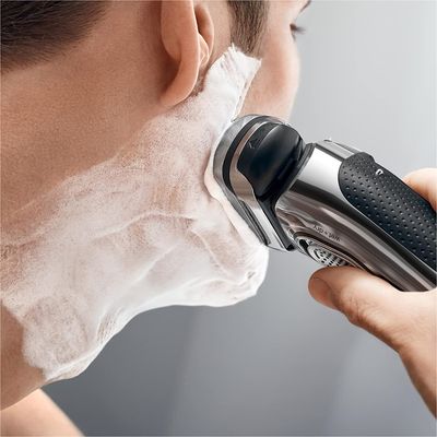 Braun series 9 - 9295cc Electric Shaver with clean & charge station On Sale for $ 249.97 (Save $ 49.99) at Amazon Canada