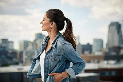 Sennheiser IE 80S Bt Audiophile In-Ear Bluetooth Headphone On Sale for $ 407.08 (Save $ 242.87) at Amazon Canada