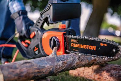 Remington Ranger 8-Amp Electric Pole Saw/Chainsaw On Sale for $ 87.00 (Save $ 24.97)  at Walmart Canada
