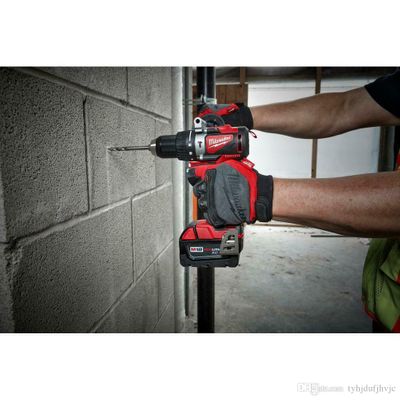 Milwaukee Tool M18 18V Lithium-Ion Cordless Hammer Drill/Impact Driver Combo Kit (2-Tool) On Sale for $349.00 at The Home Depot Canada