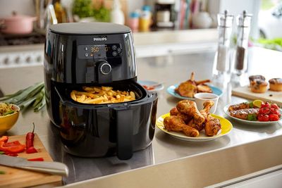 Philips Digital Airfryer with Twin Turbostar Technology On Sale for $ 229.95 at Amazon Canada