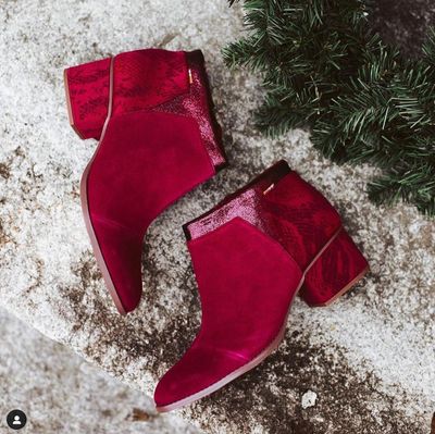 TOMS Canada Boxing Day Deals: FREE Shipping on All Orders + Up to 30% Off Sale