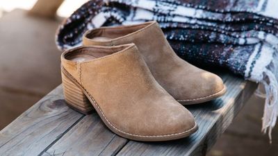 Extra 25% off Sale Styles at TOMS Canada