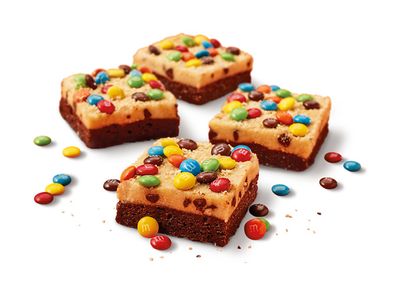 Select Little Caesars are Running a Market Test on a New Cookie & Brownie Inspired Dessert 