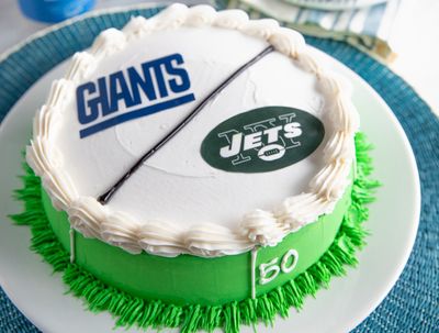Carvel Celebrates Game Day with Tasty Sports-themed Ice Cream Cakes