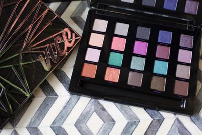Urban Decay Canada Deals: Save 50% Off Naked Cherry Eyeshadow Palette + Up to 50% Off Outlet