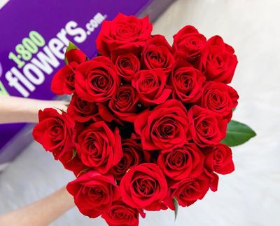 1800Flowers Canada Valentine’s Day Sale: Save $20 Off Roses