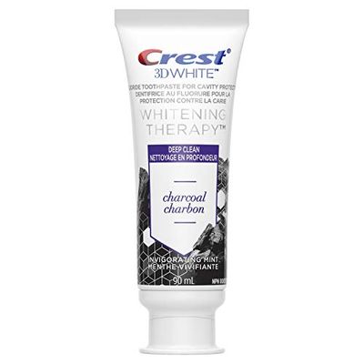 Crest Charcoal Toothpaste, 3D White Whitening Therapy with Fluoride, Invigorating Mint, 90ml
