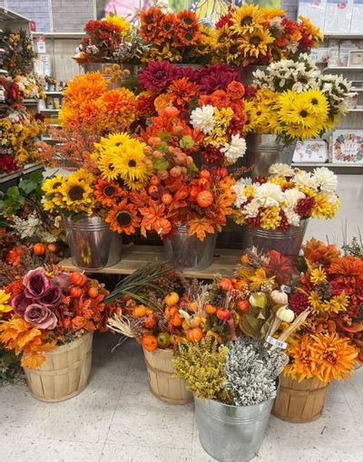 Michaels Canada Deals: Save 50% OFF Fall Floral & Decor + Up to 40% OFF Halloween Decor + More