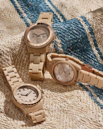 Fossil Canada Deals: Fall Favourites Under $139 + FREE Shipping ALL Orders + More