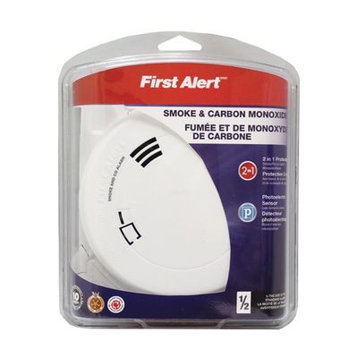 First Alert Battery-Powered Combination Smoke and Carbon Monoxide Detector Photoelectric Sensor on Sale for $26.38 (Save $26.38) at Lowe's Canada