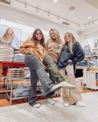 American Eagle & Aerie Canada Deals: Save 25% OFF ALL Online-Only Styles + 31% OFF Aerie Collection