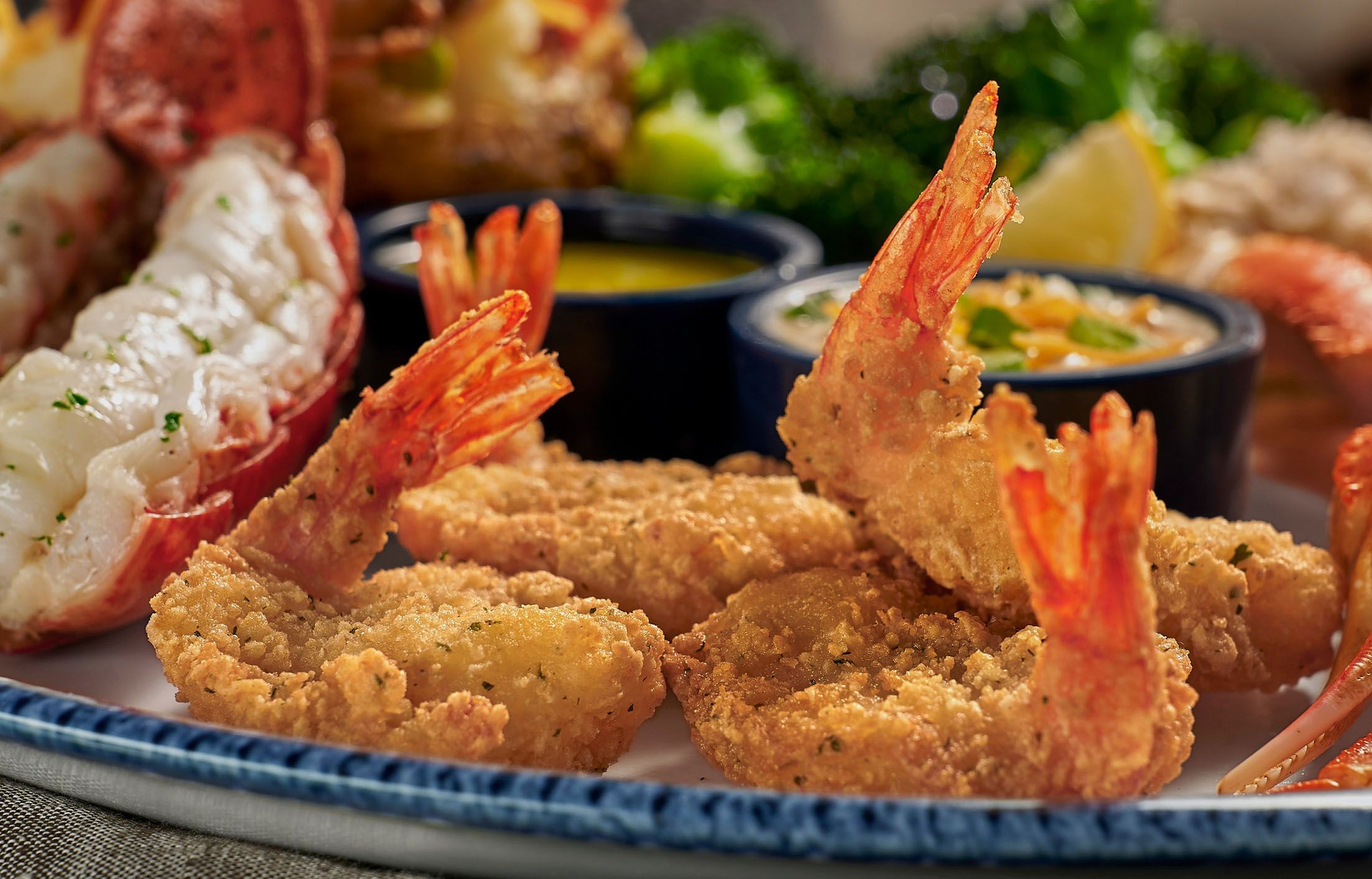 Red Lobster Unveils their Brand New Cheddar Bay Shrimp
