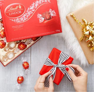 Lindt Chocolate Canada Mother’s Day Sale: Save 30% off Gift Boxes & Lindor + 100 Lindor Truffles for $30.00 + More Deals