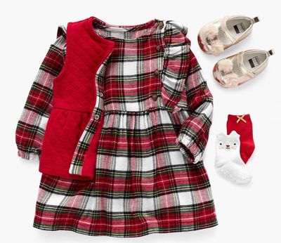 Carter’s OshKosh B’gosh Canada Sale: 25% Off Holiday Jammies + 40% Off Fashion Tops, Bottoms & More