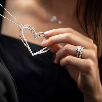 Peoples Jewellers Canada Deals: Save 20% Off Engagement & Wedding Rings + EXTRA 10% Off Clearance