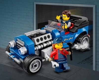 LEGO Canada Deals: FREE Blue Fury Hot Rod w/ Your Purchase $85 + Save Up to 60% OFF Sale