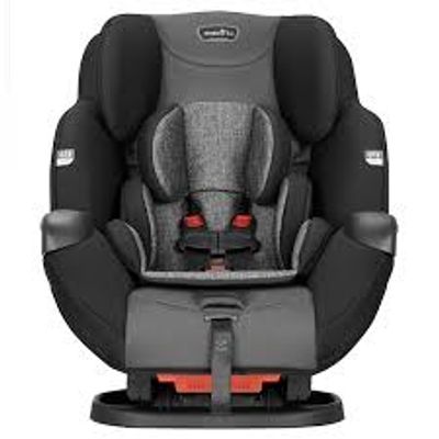 Evenflo Symphony Sport 3-in-1 Child Car Seat On Sale for $159.99 (Save $110) at Canadian Tire Canada