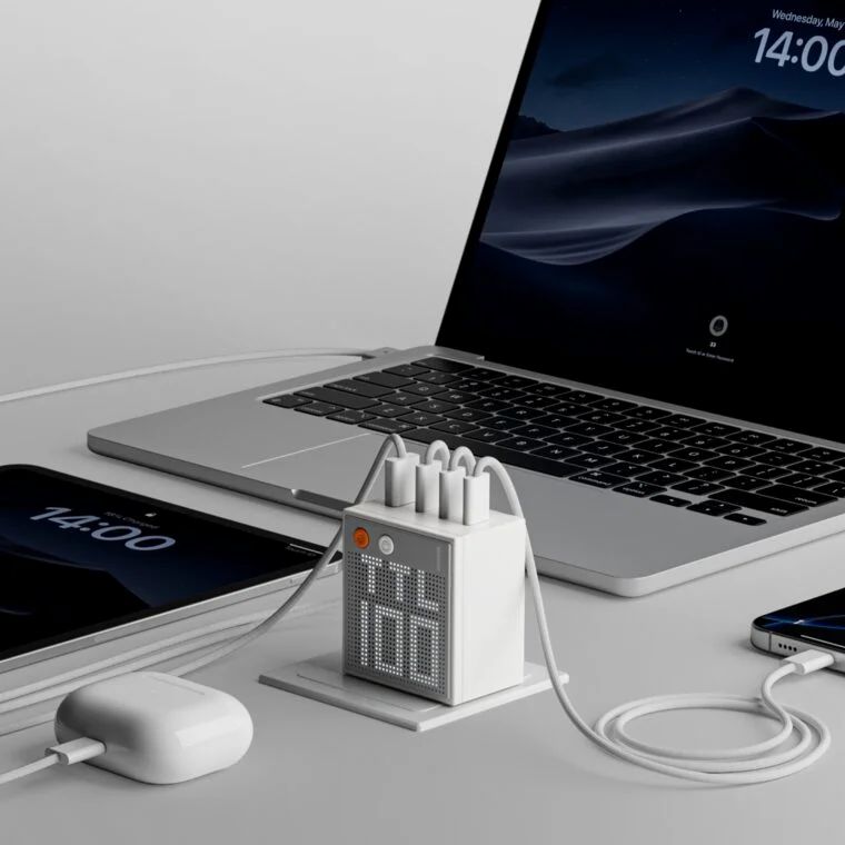 Amazon.com: SHARGE Pixel 100W USB C GaN Charger 4-Port with Dot-Matrix Display