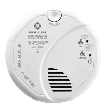 Rona: First Alert Smoke and Carbon Monoxide Detector Hardwired with AA Battery Backup