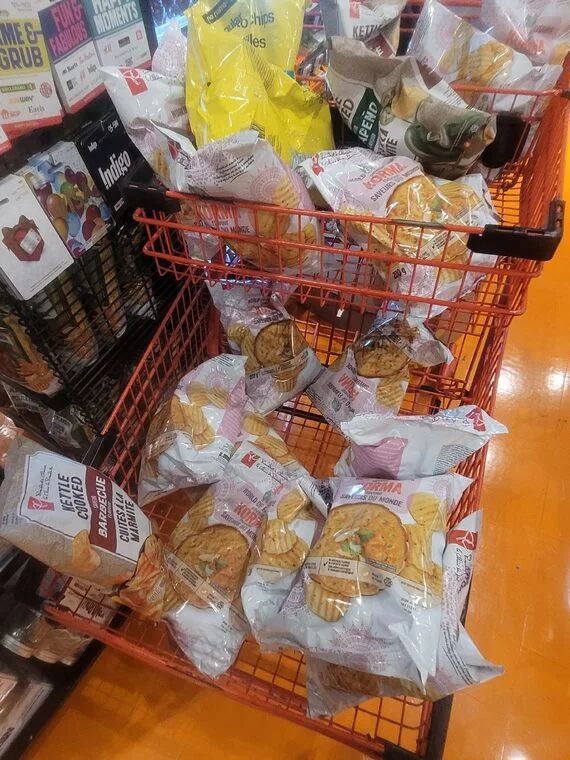 Loblaws (Burnhamthorpe & The East Mall): PC Variety Chips $1 ***YMMV***