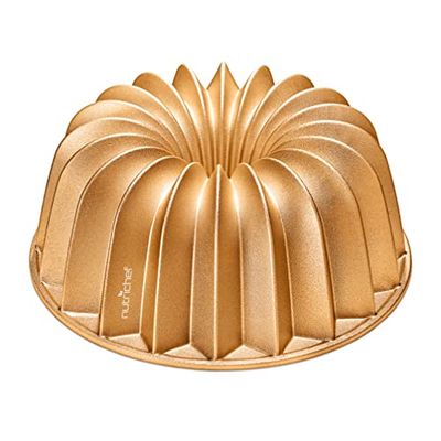 NutriChef Bundt Cake Pan - Die Cast Fluted Aluminum Cake Mold, Nonstick for Easy Release and Even Bake, Durable Design, Ideal for Desserts and Casseroles