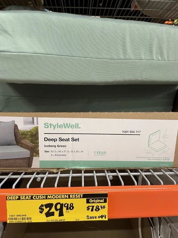 Home Depot: Outdoor Chair and Lounge Pillows - Clearance