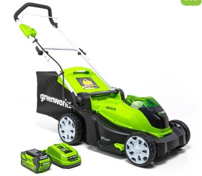 Lowe’s Canada Weekly Sale: Save $300 off Select Outdoor Power Equipment + More Offers