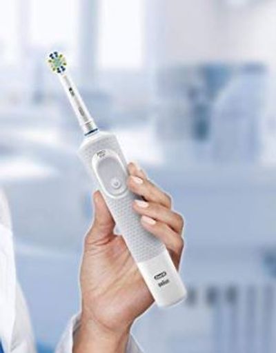Oral-B Vitality FlossAction Electric Rechargeable Toothbrush with 2 Brush Heads powered by Braun For $17.97 At Amazon Canada