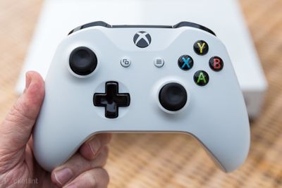 Xbox One S 1TB All-Digital Edition Console on Sale for $ 179.95 (Save $ 120.04) at Amazon Canada