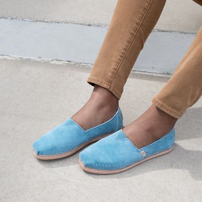 TOMS Canada Sale on Sale: Save an Extra 25% Off Using Promo Code